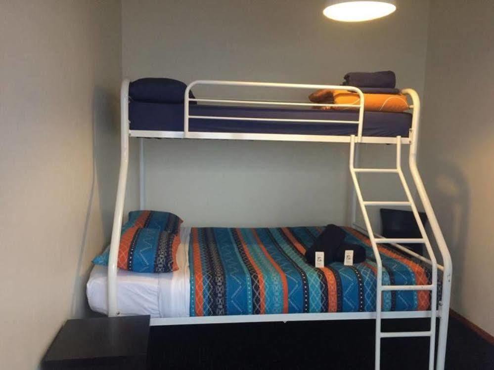 On Top Backpackers Dunedin Eksteriør bilde